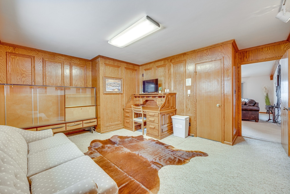 Stunning Calhan Home w/ Indoor Pool! view 5