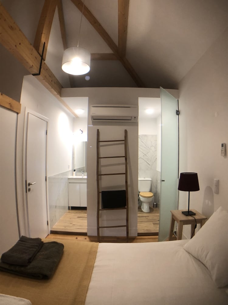 Vila Cavali a in Bustelo
