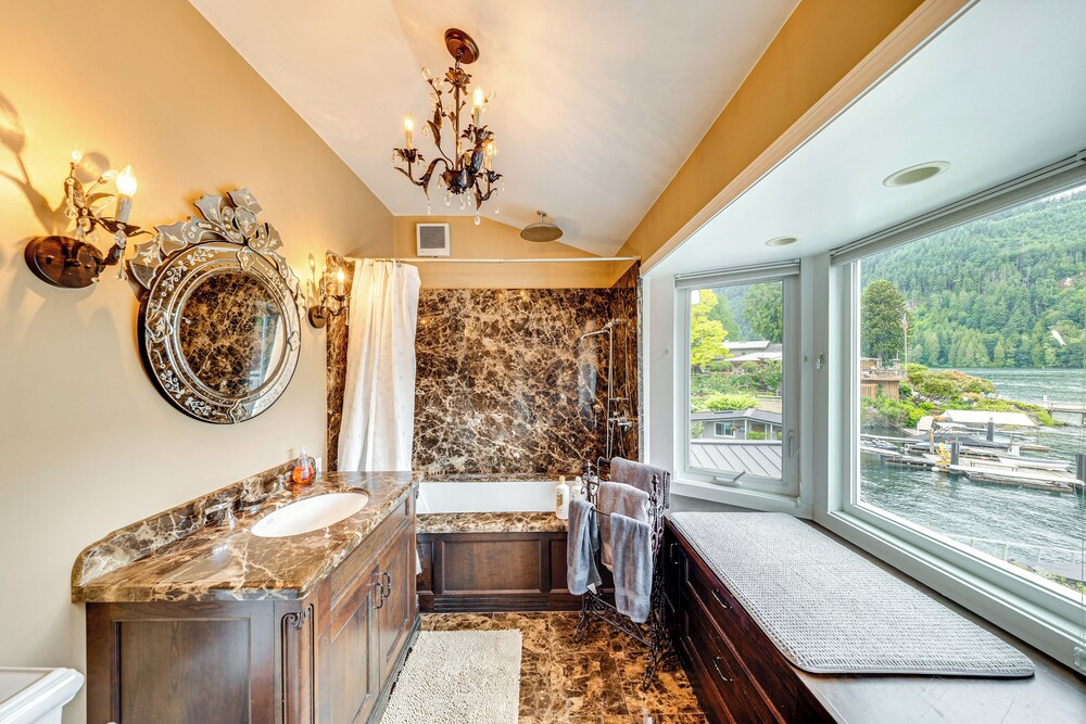 Waterfront Home on Lake Samish w/ Hot Tub & Dock!