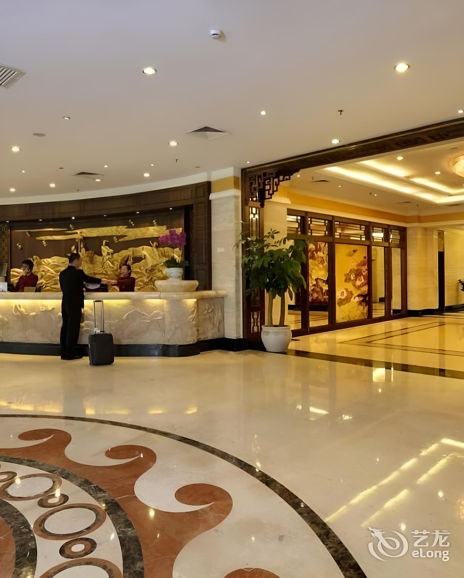 Golden Lotus Herton Seaview Hotel - Haikou