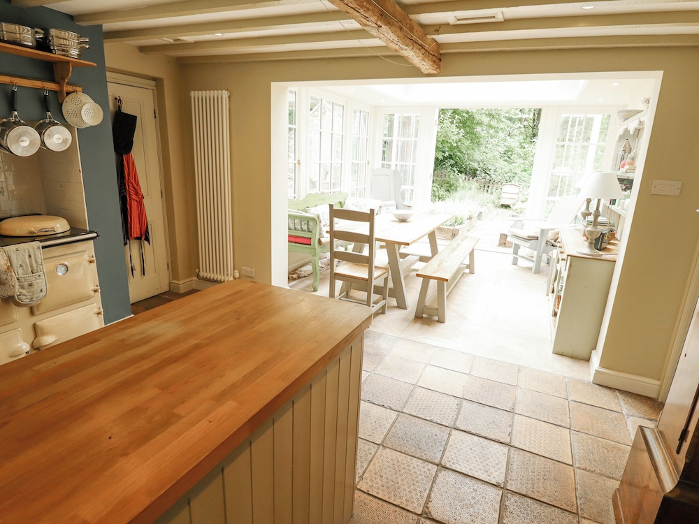 Sunny Cottage