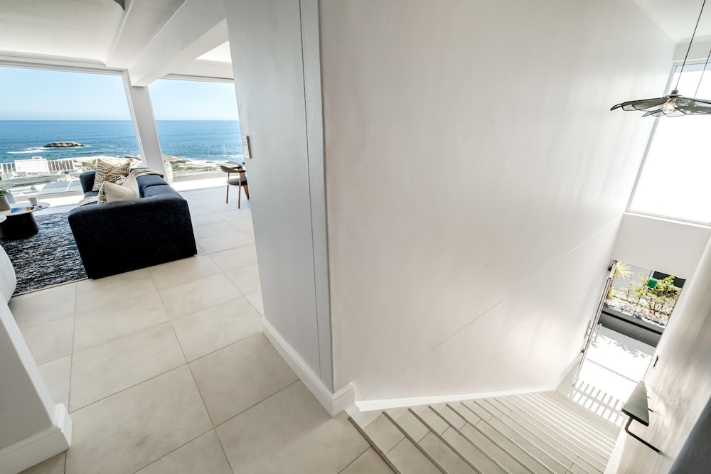 Sea View 3bed Camps Bay Apt Sapphire Tide Pad