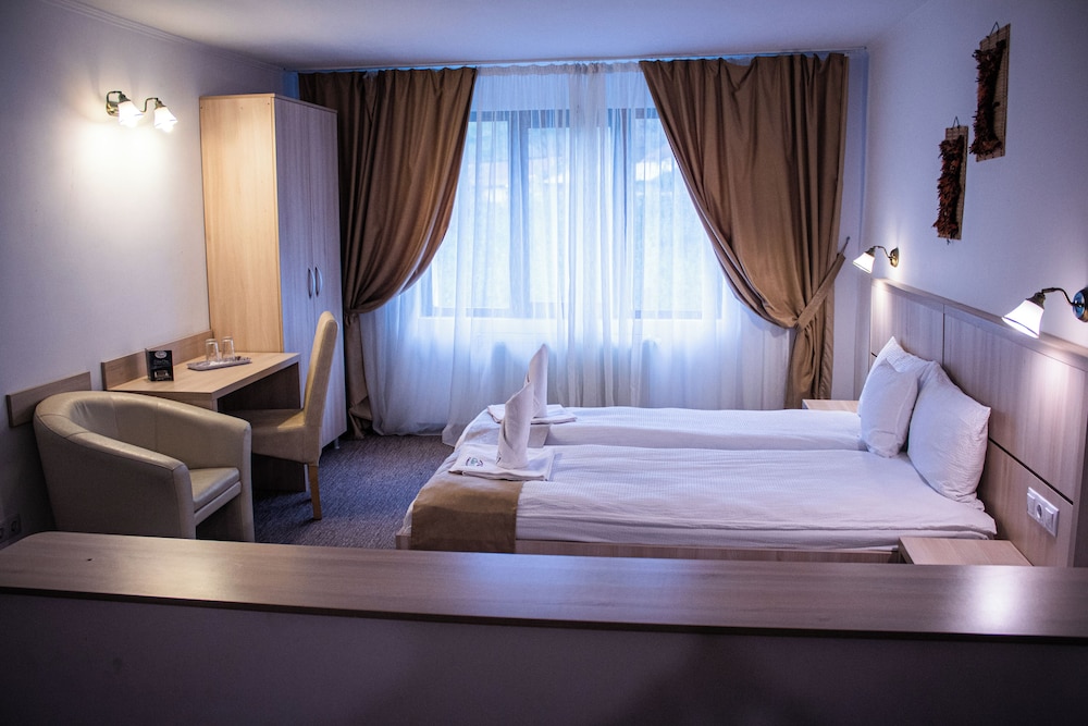 Hotel Claris Valiug
