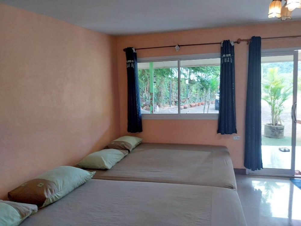 Bamboo River House Kaeng Krachan