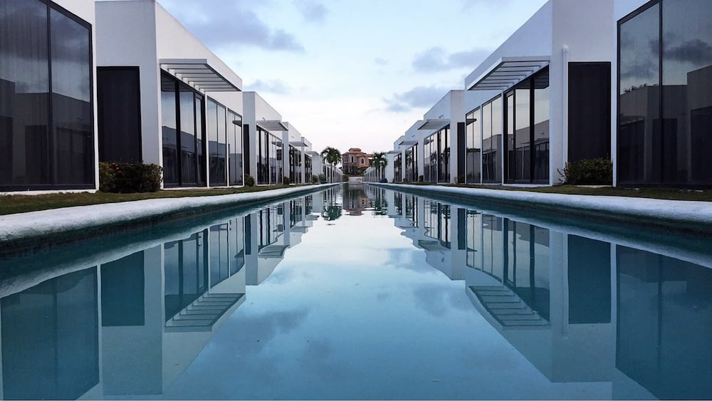 Hotel Village at the Pool - Image 1