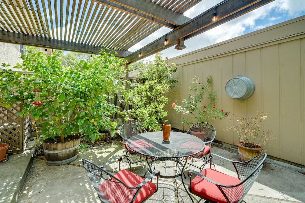Sunny San Jose Townhome - Family Friendly! view 5