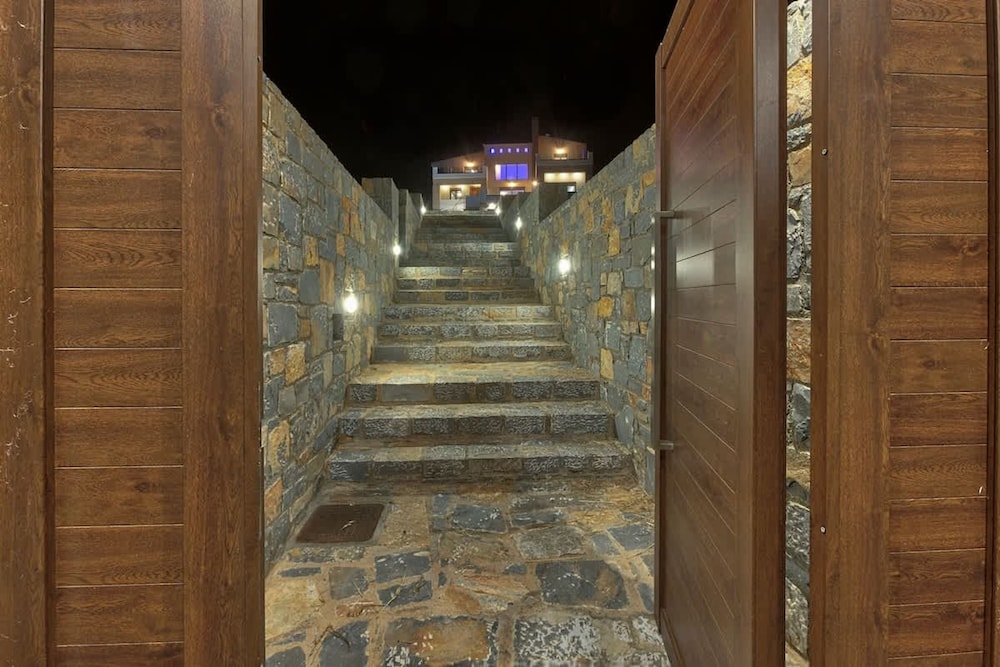 Villa Haria - Lux Villa With Private Pool in Crete