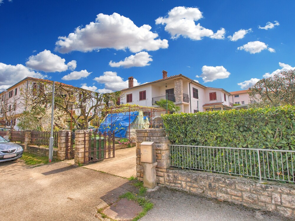 Apartment Ana 1068
