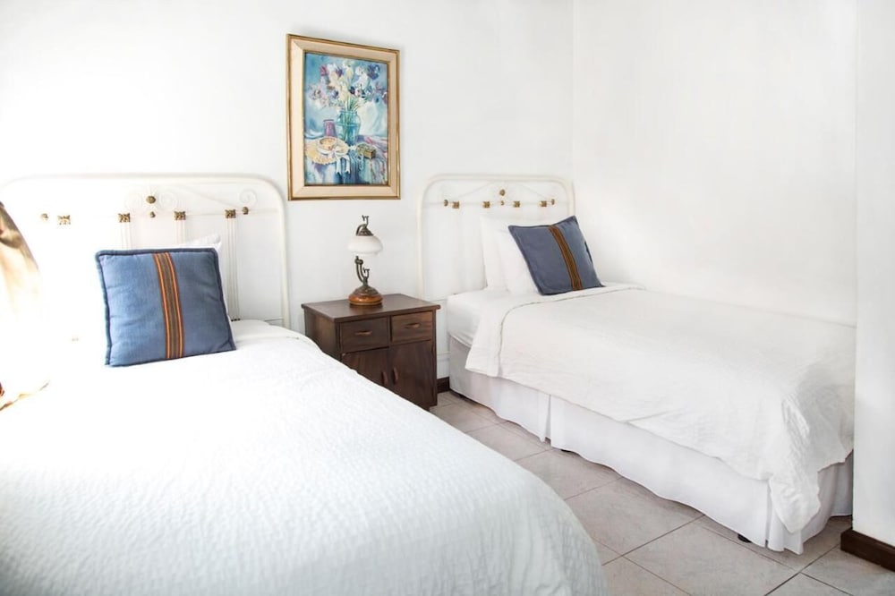 Villa Santa Ana Guatemala