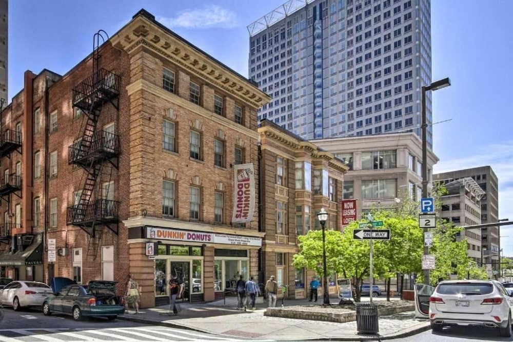 Convention Center corporate apartments
