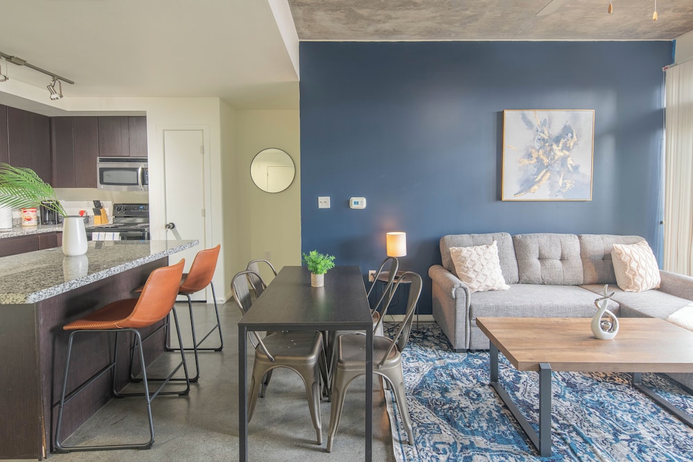 ROVE LIVING/KL - Roosevelt Point