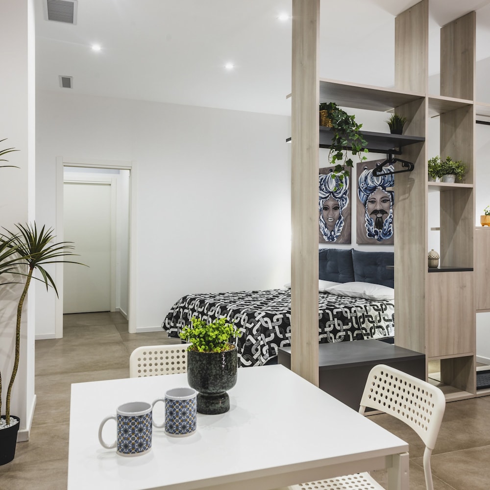 Taormina Center Studio by Wonderful Italy