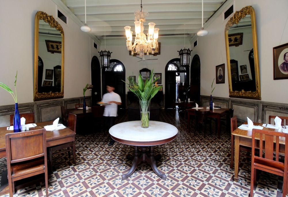 Cheong Fatt Tze - The Blue Mansion 70