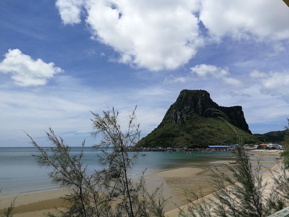 Aow Noi Sea View Resort