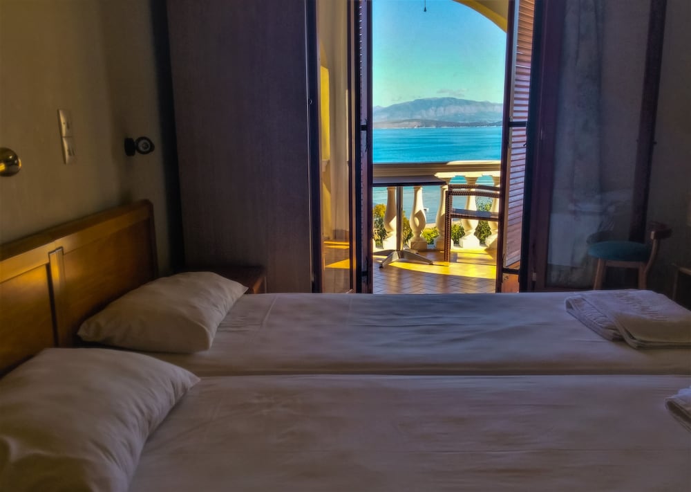 Dionysos Apartments