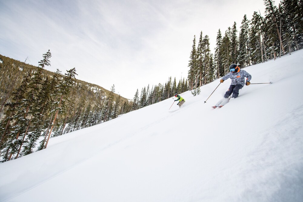 Beautiful Mountain View 2br Condo - Ski-in/out 2 Bedroom Condo