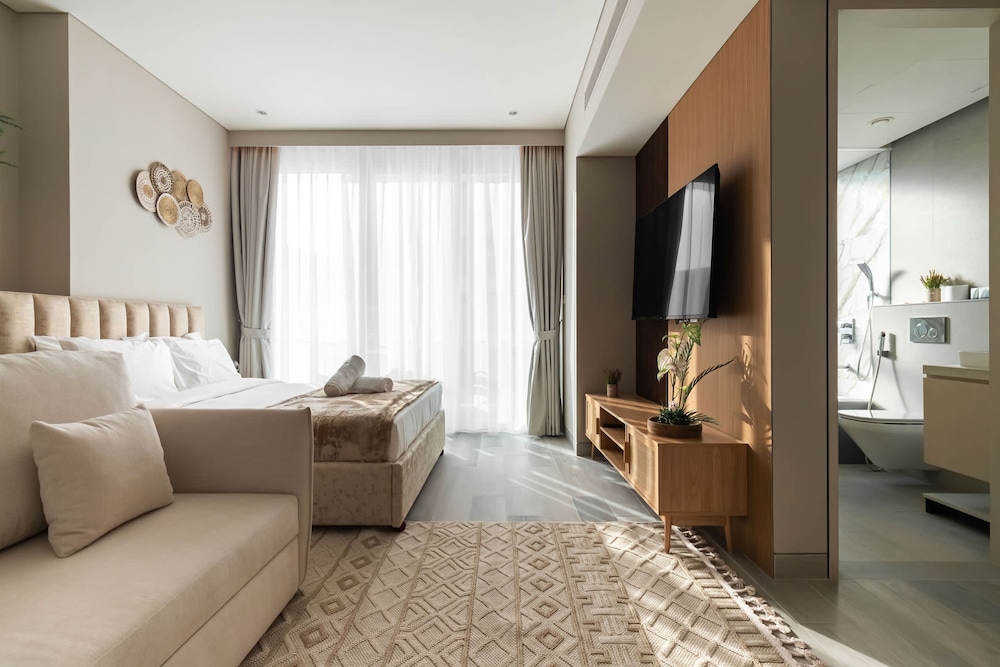 Luxurious Studio Condor Marina