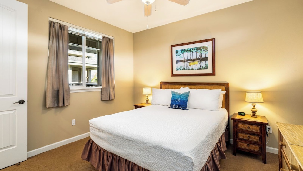 Family & Couples' Fun - Golf, Mountain & Lake Views + Walk to Dining & Beach - Vrkcv