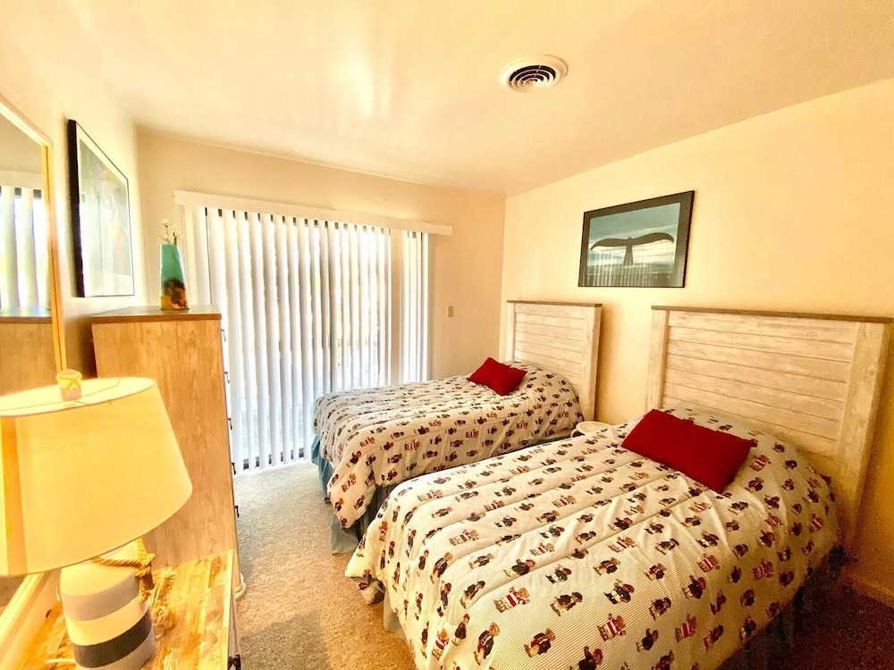 Ocean Harbor 2B