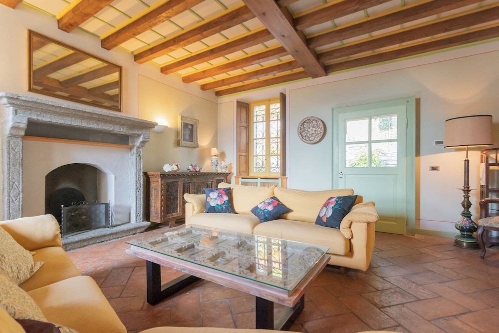 Villa Torre di Palanzo With Magnificent View by Rent all Como