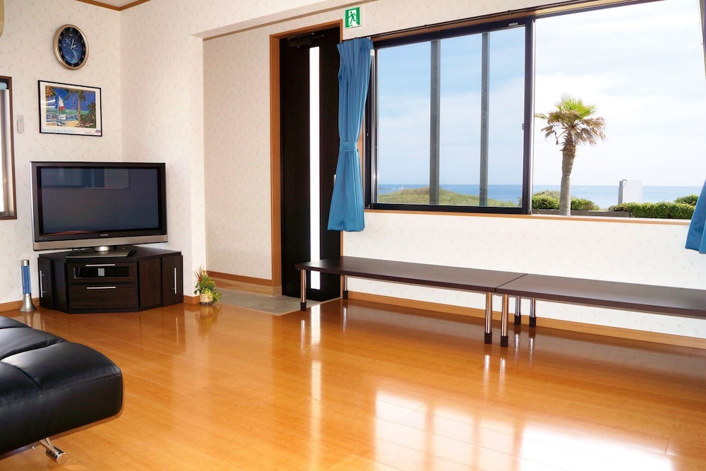 Sunny coast minamiboso ocean blue view 4