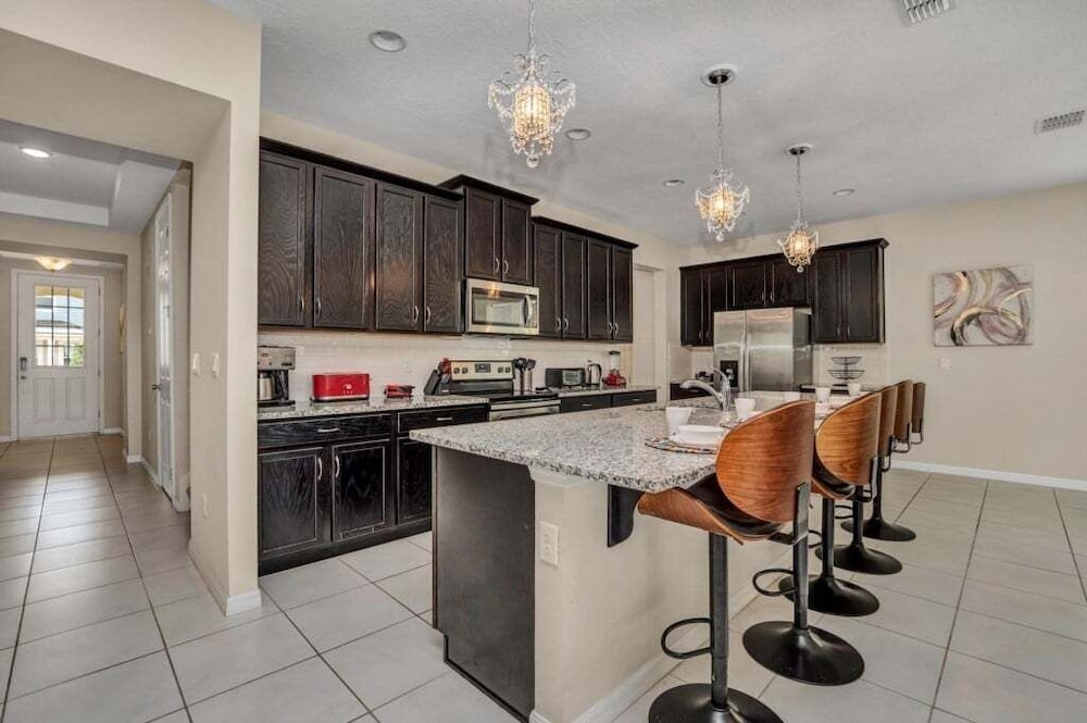 1513nassau 5 Bedroom Villa