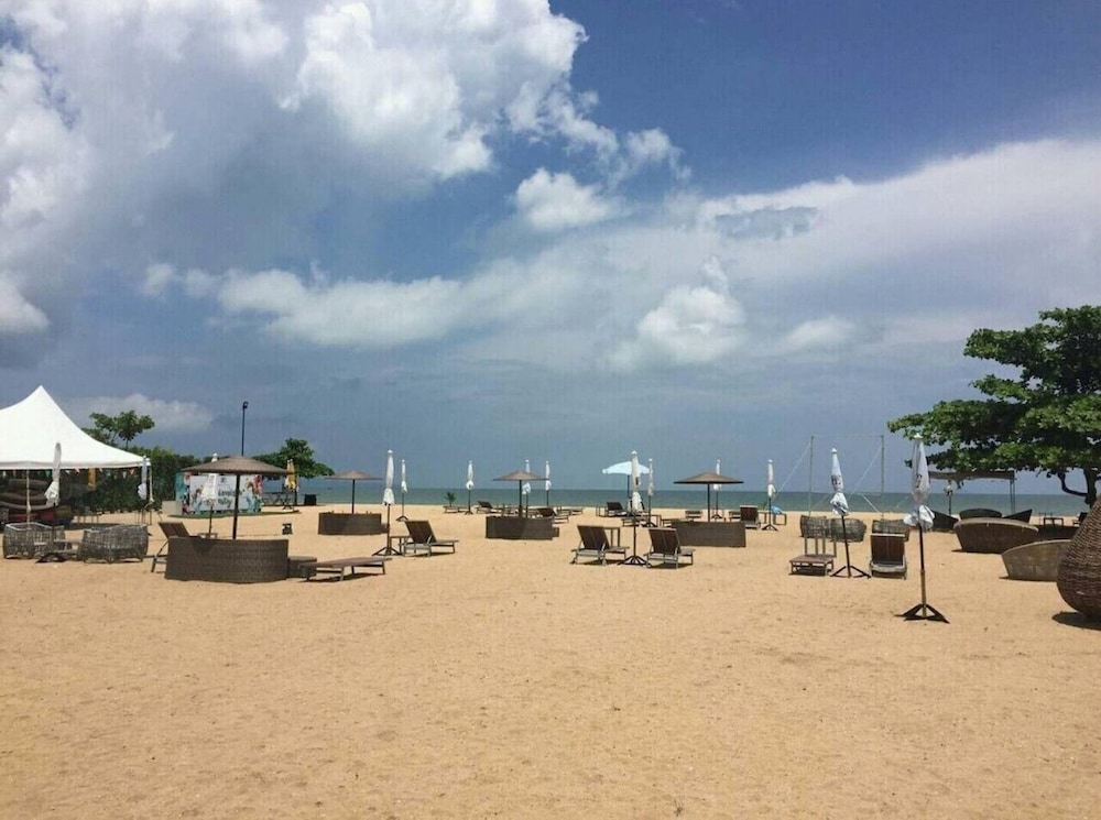 Luxury 1 Bedroom condo CloseToBeach G411