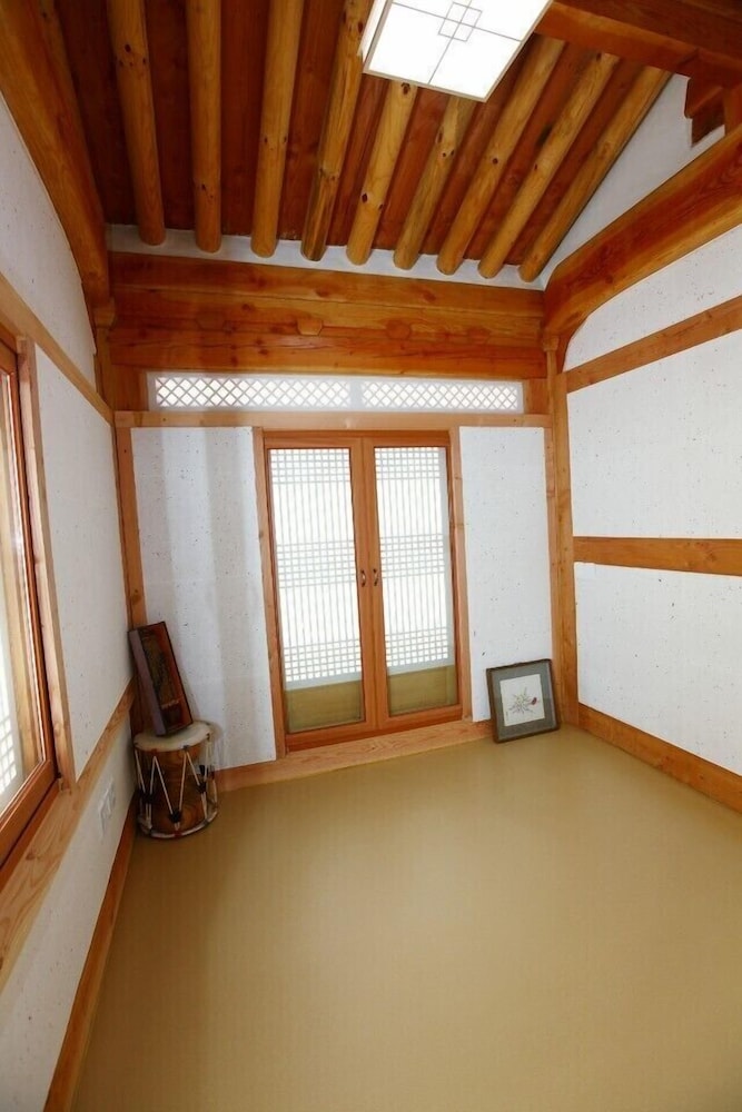 Hanoksollang view 2