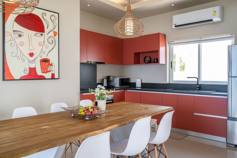 2bedVilla Near Fisherman's Village KBR52