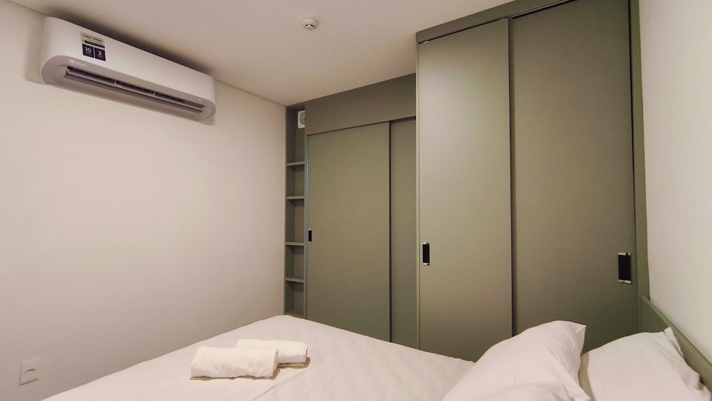 Beach Class Summer Residence