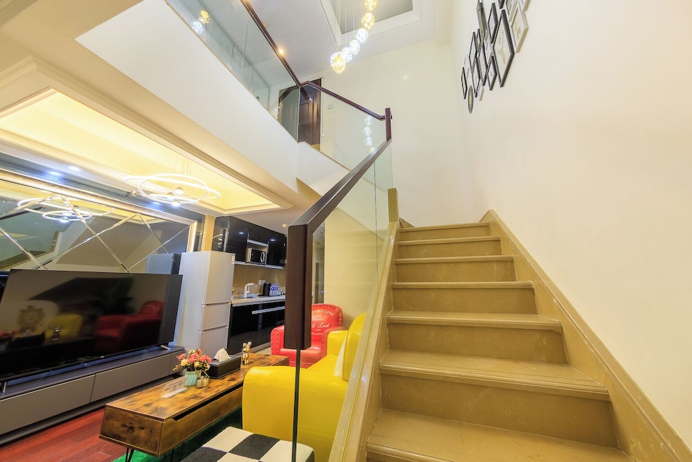 Beijing Sanlitun area duplex apartment