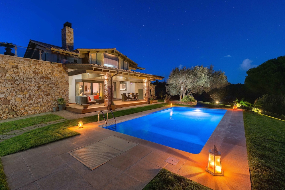 Blue & Green Villa