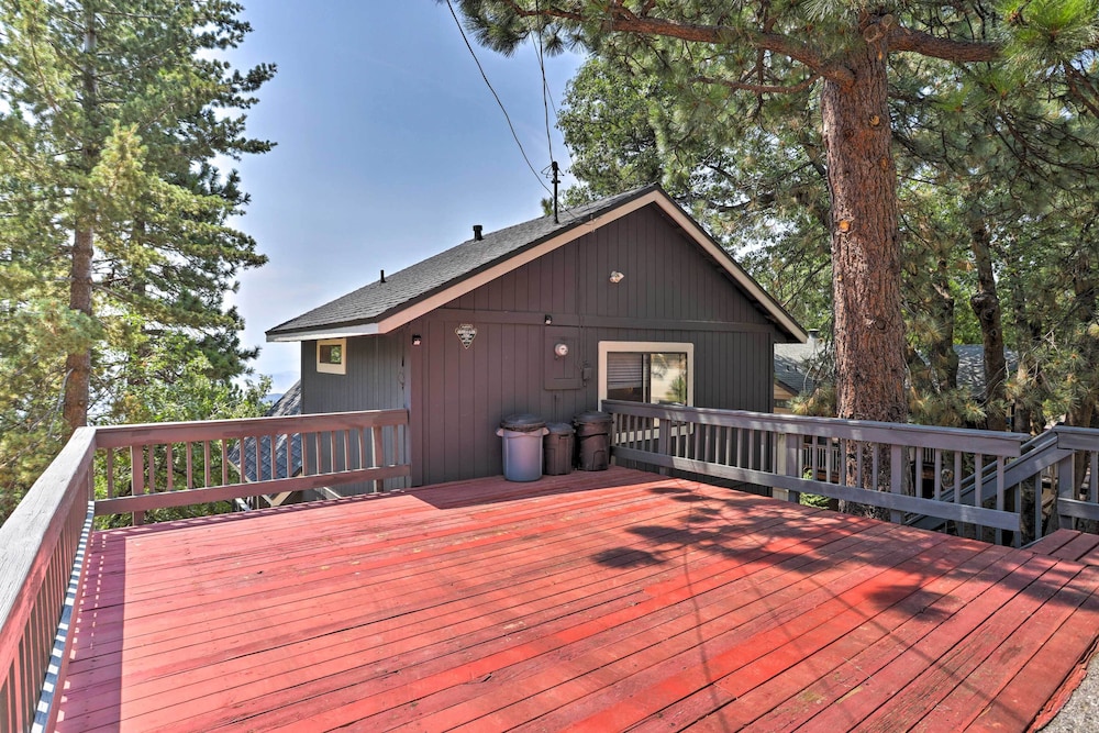A-frame Cali Cabin w/ Unobstructed Valley Views! view 4