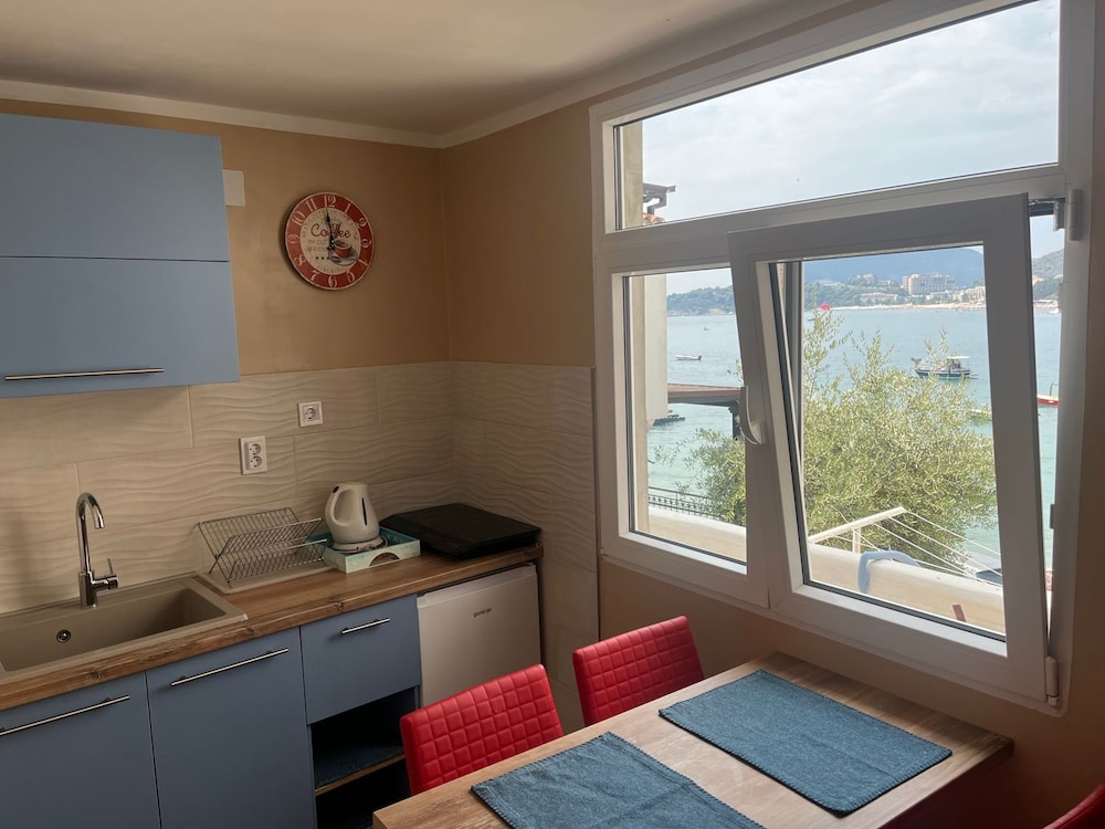ACIKA apartments Rafailovici view 5