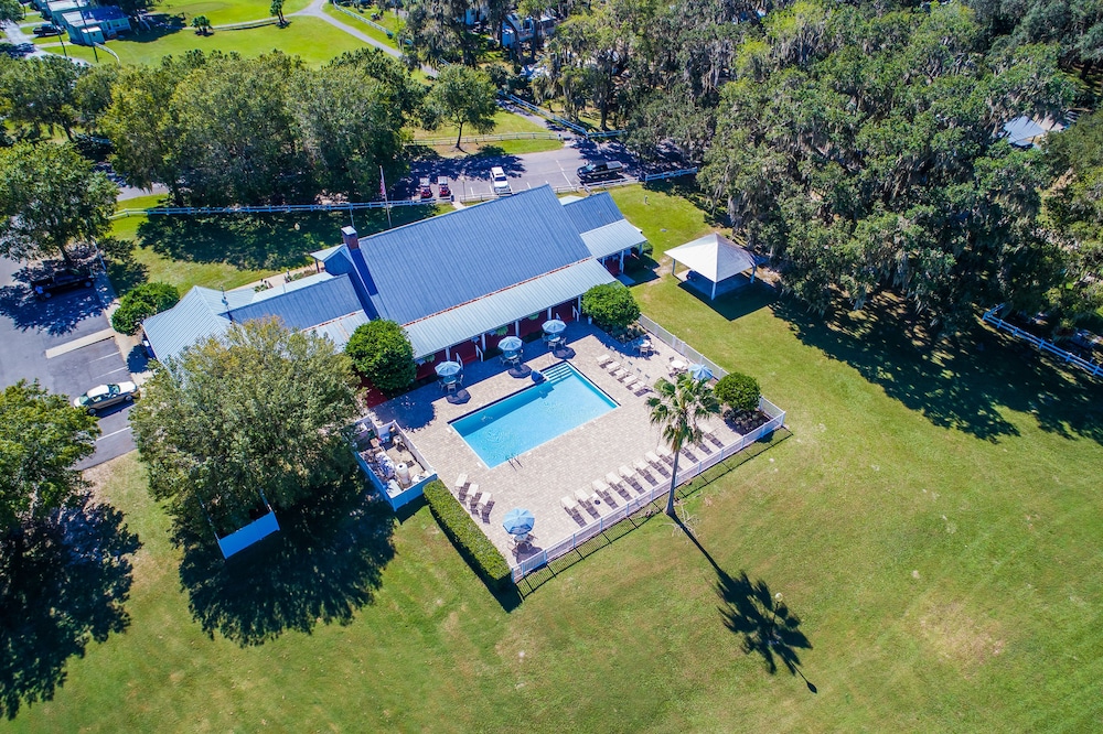 Sun Retreats Ocala Orange Lake