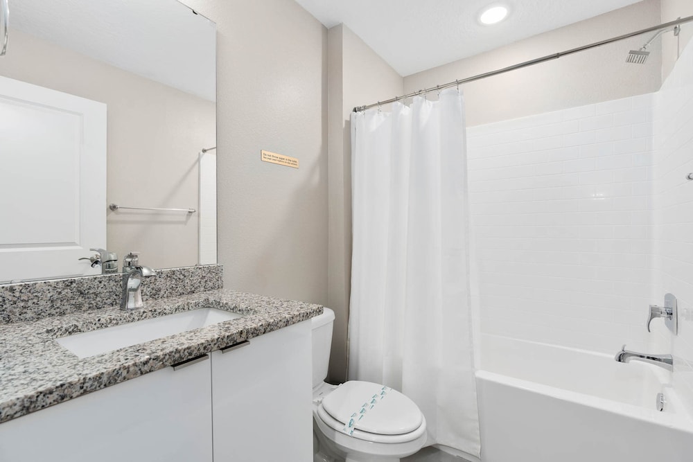 Super Close- Disney s Parks w Theme Rooms Pool