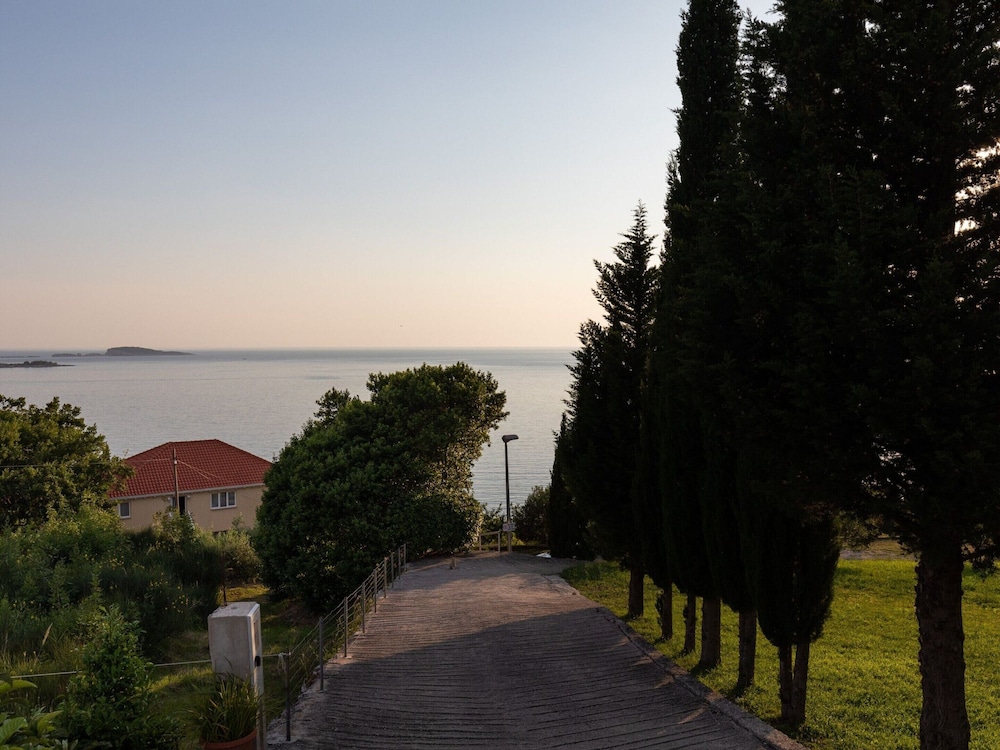Apartments Belenum - One-bedroom Apartment With Balcony and Sea View view 4