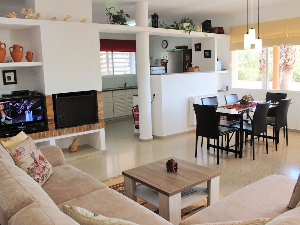 Villa in the Balearics With Swimming Pool photo 4