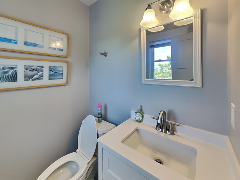 Kirk's Mema's Beach by Topsail Realty