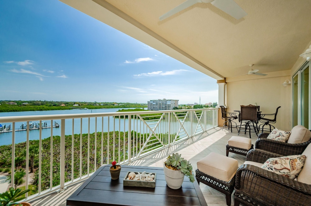 Dolphin Key 504 - Premier