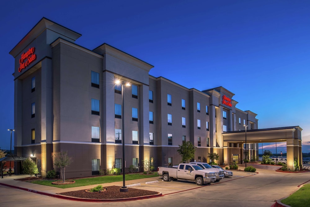 Big Spring Vacations - Hampton Inn  Suites Big Spring - Property Image 22