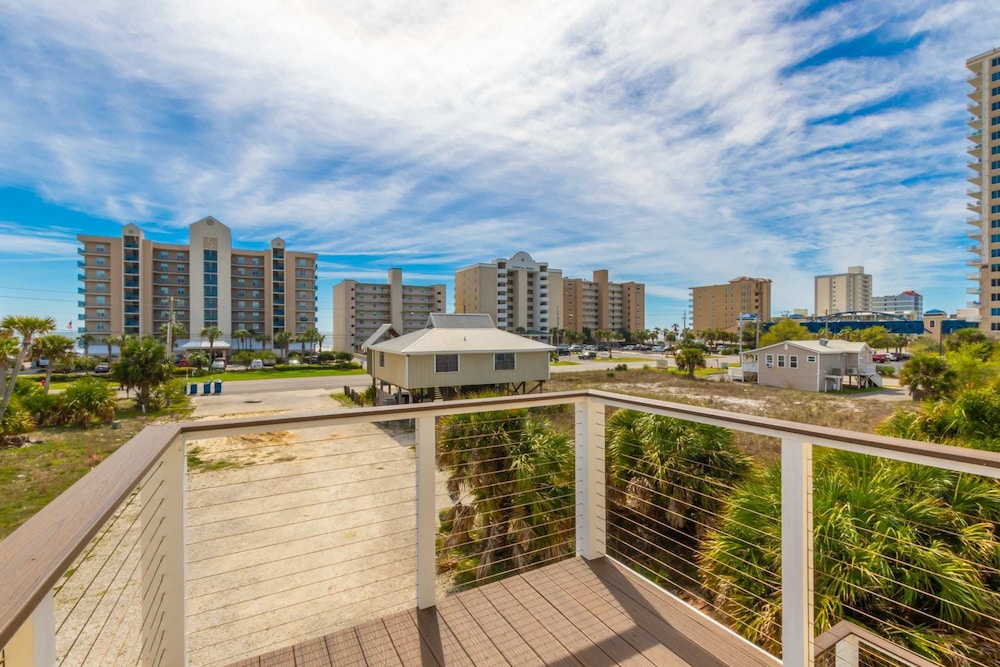 Sel De Vie 6 BR Sleeps 18 dog Friendly