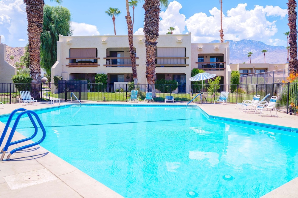 Par at Paradise in Palm Springs