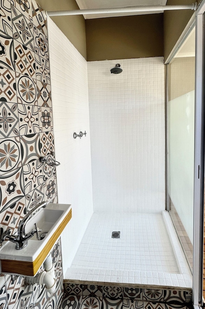 Soul Fam Hostel - LGBTQ Inclusive