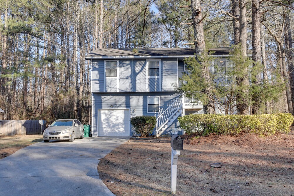 Lithonia Home, 5 Mi to Panola Mountain State Park view 4