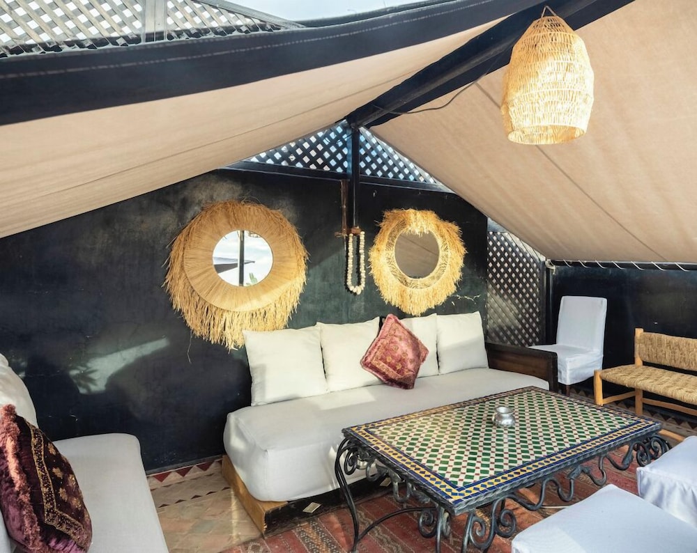 Riad basidi