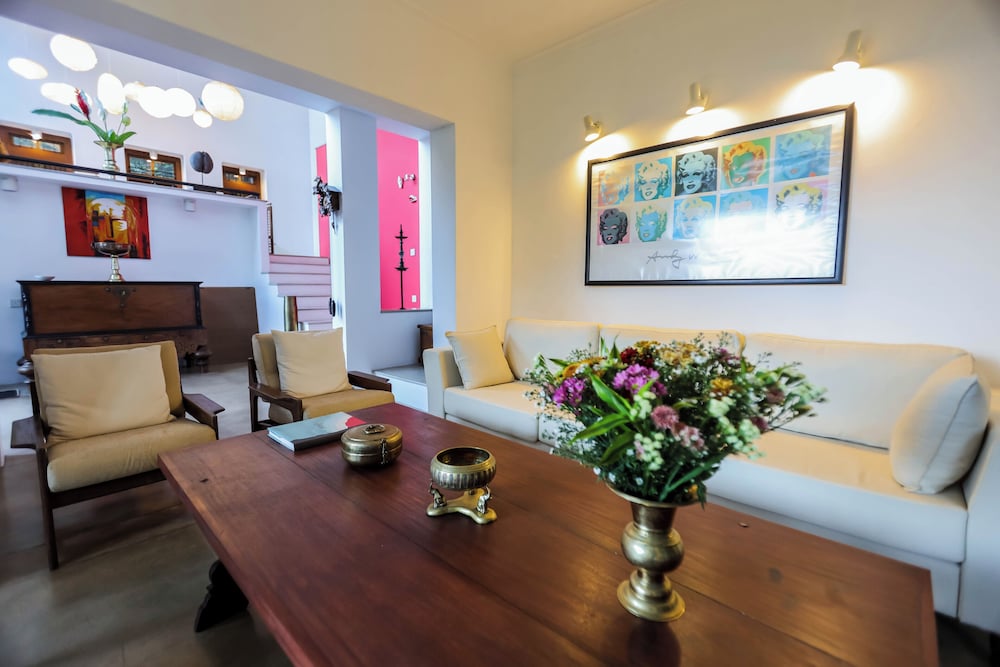 Margossa Residence Kandy