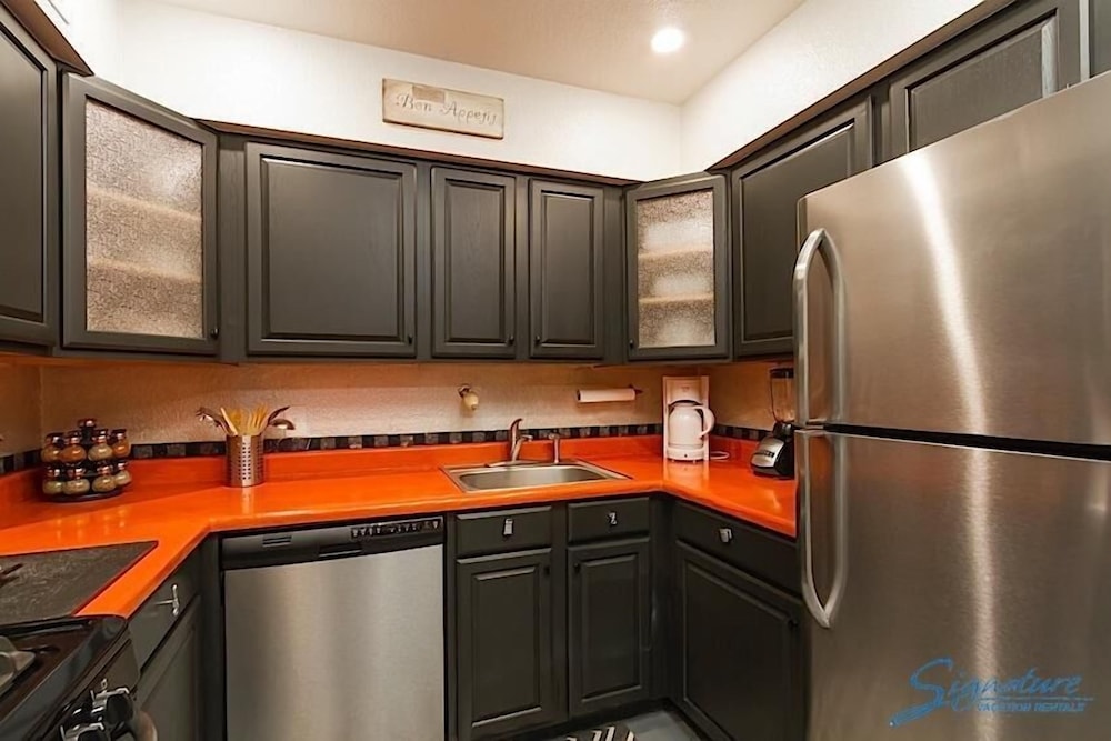 Amour By Signature Vacation Rentals