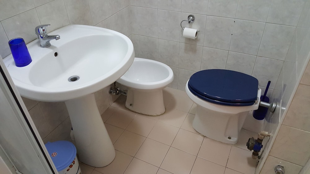 Hosting Flats