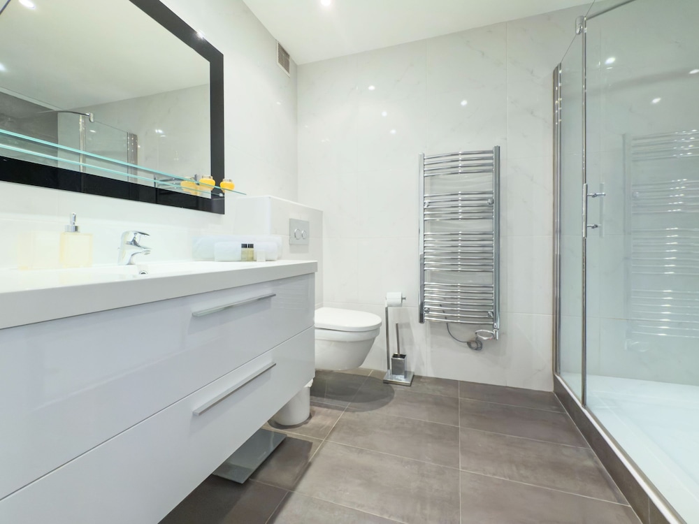 L Artiste in Cannes With 3 Bedrooms and 3 Bathrooms